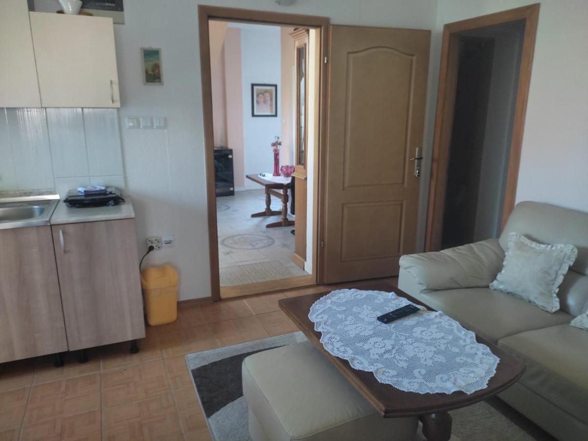 Апартаменты Apartman Hujic Бихач Экстерьер фото